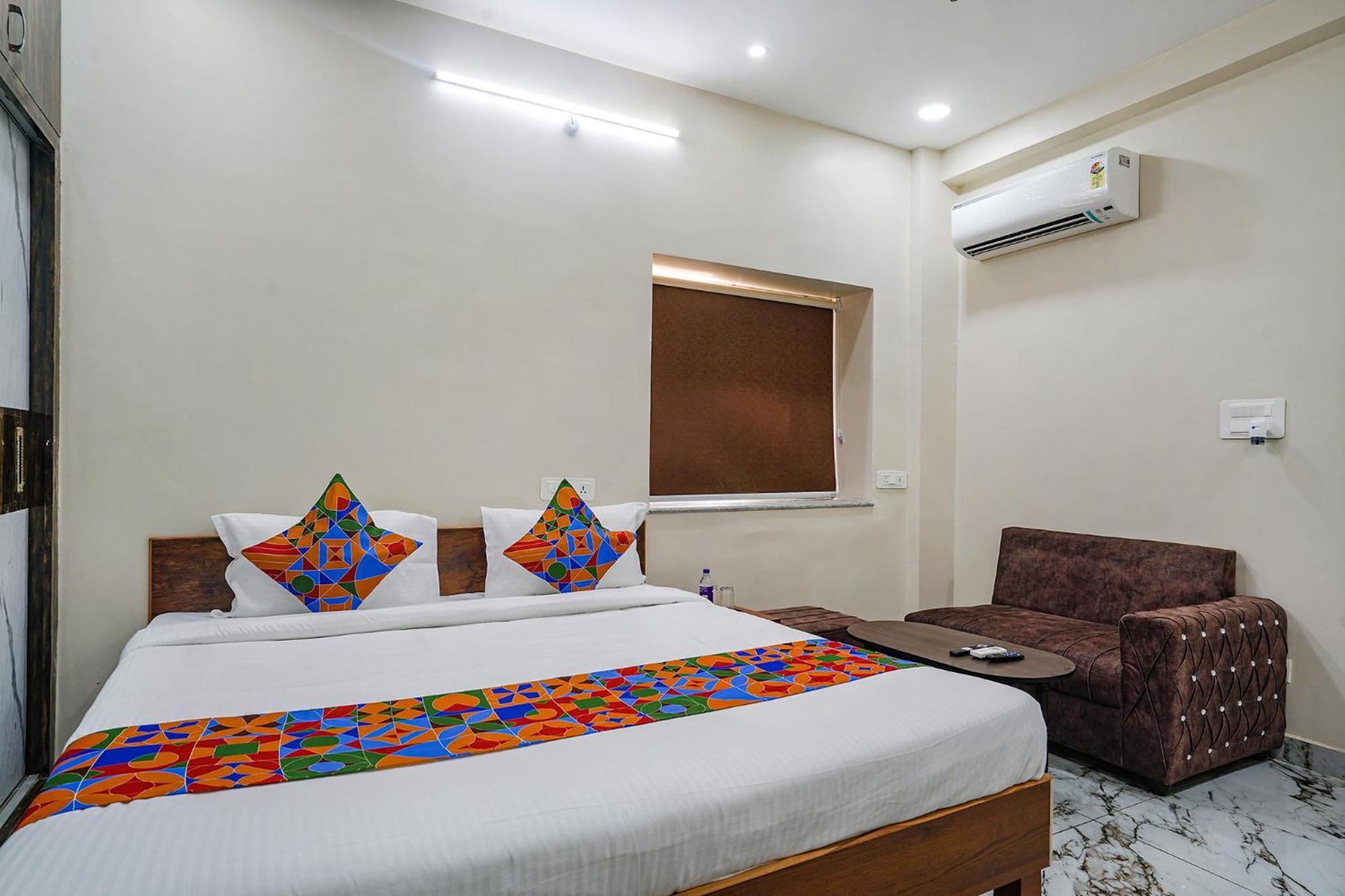 היידראבד Fabhotel Perams Grand Inn - Hitech City מראה חיצוני תמונה