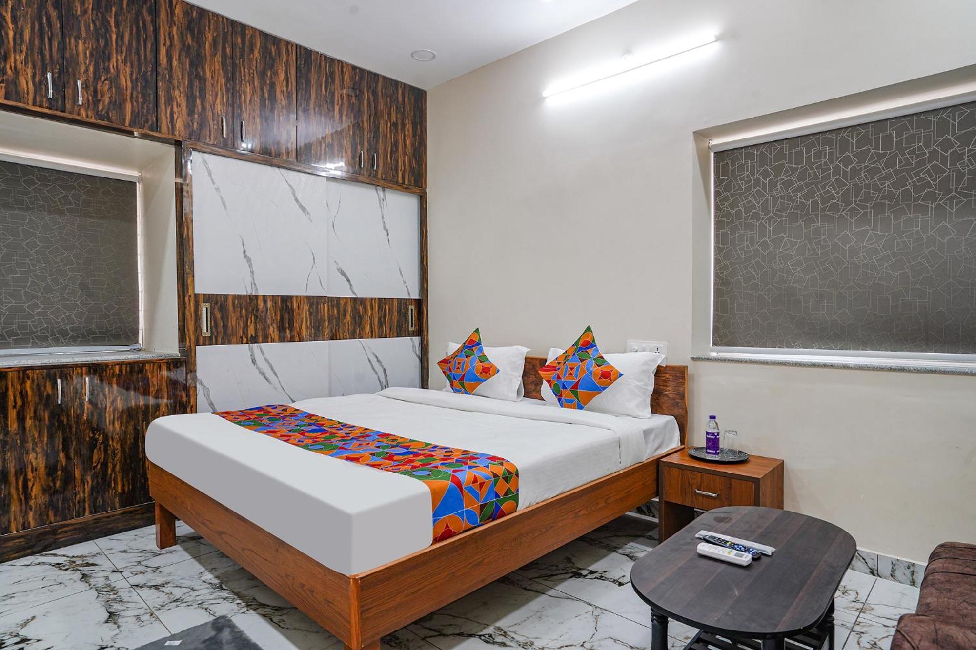 היידראבד Fabhotel Perams Grand Inn - Hitech City מראה חיצוני תמונה