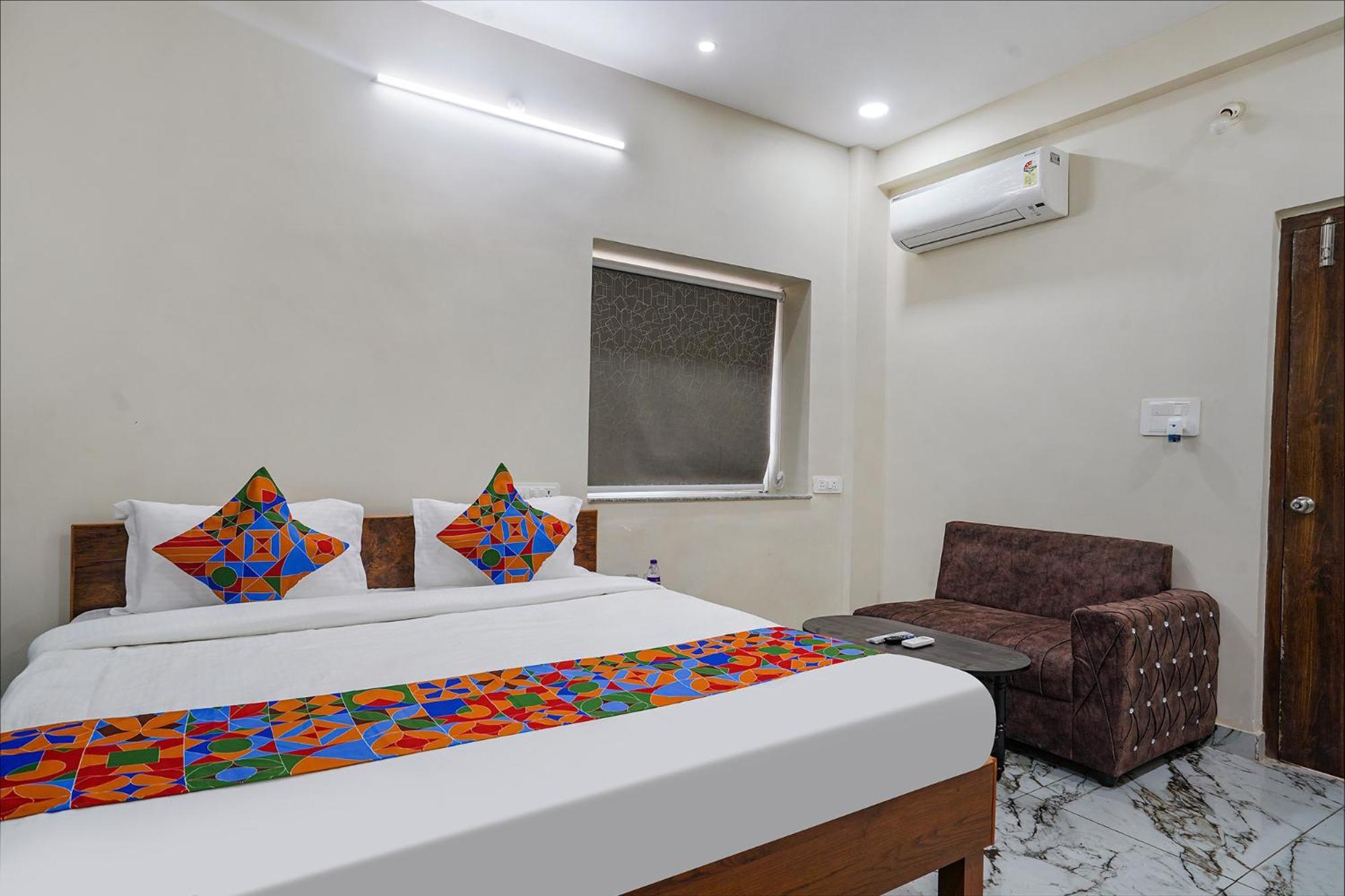 היידראבד Fabhotel Perams Grand Inn - Hitech City מראה חיצוני תמונה
