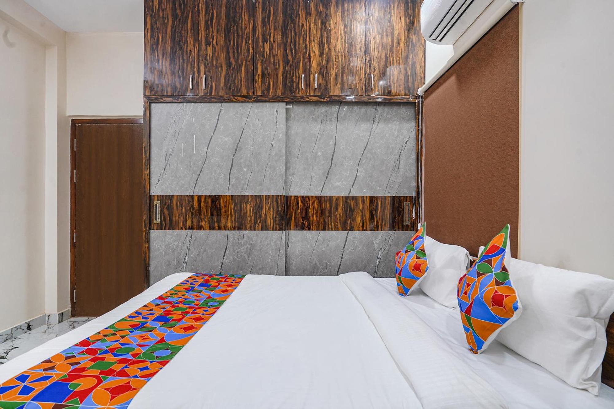 היידראבד Fabhotel Perams Grand Inn - Hitech City מראה חיצוני תמונה
